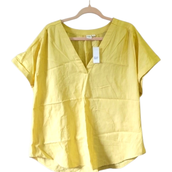GAP Yellow Women's Top - NWT - Picture 1 of 10